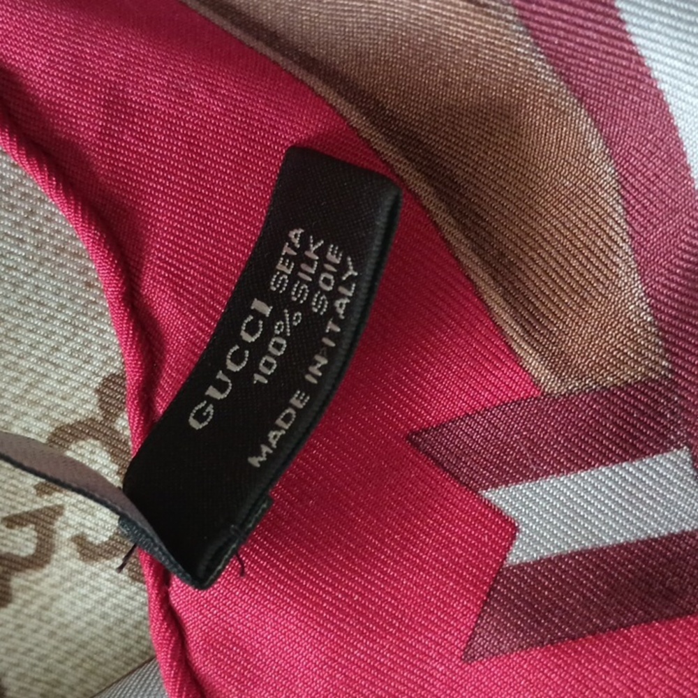Gucci Red/Burgundy and Brown Patterned Silk Scarf Square Luxury Logo Equestrian - Picture 7 of 9